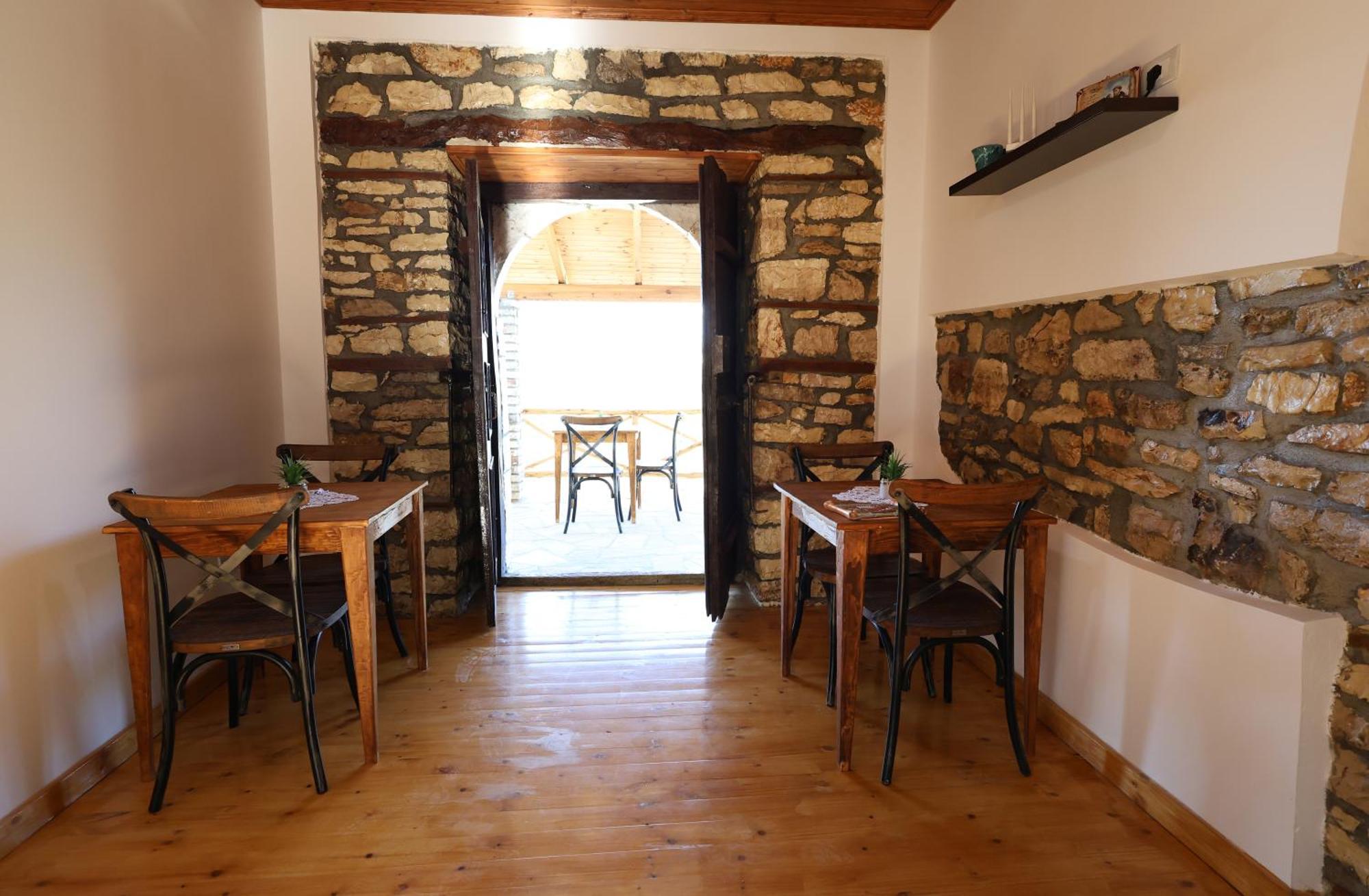 Villa Shpiragu Village Experience Berati Exterior foto