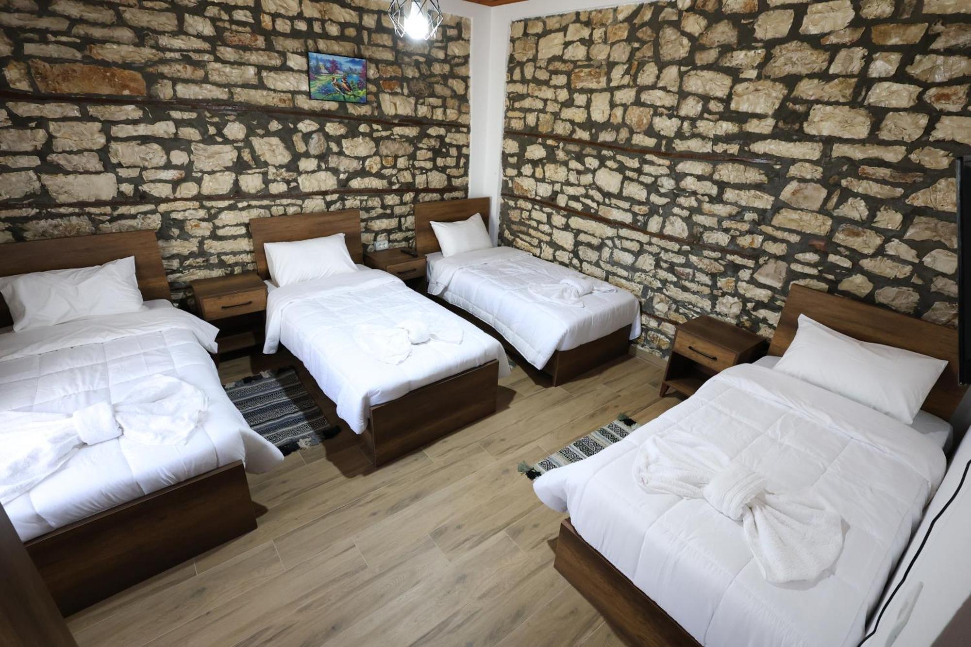 Villa Shpiragu Village Experience Berati Exterior foto